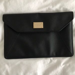 Michael kors clutch